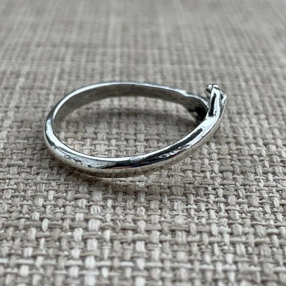 Women Fashion Ring HUG Ring Silver Tone Fashion Jewelry Size 10-12 - Picture 4 of 8